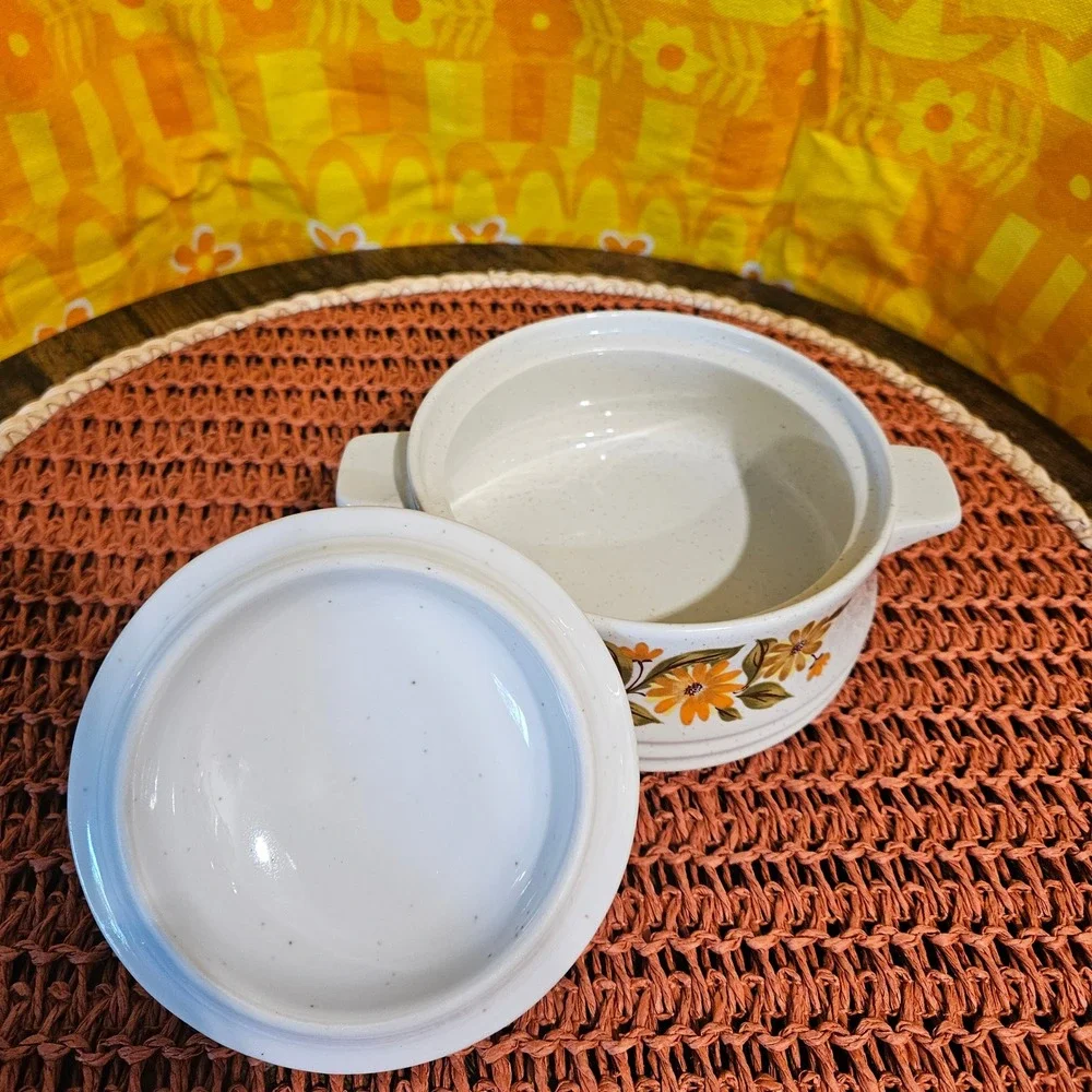 Vintage Capri Bake n Serve Stoneware Individual Casserole Japan